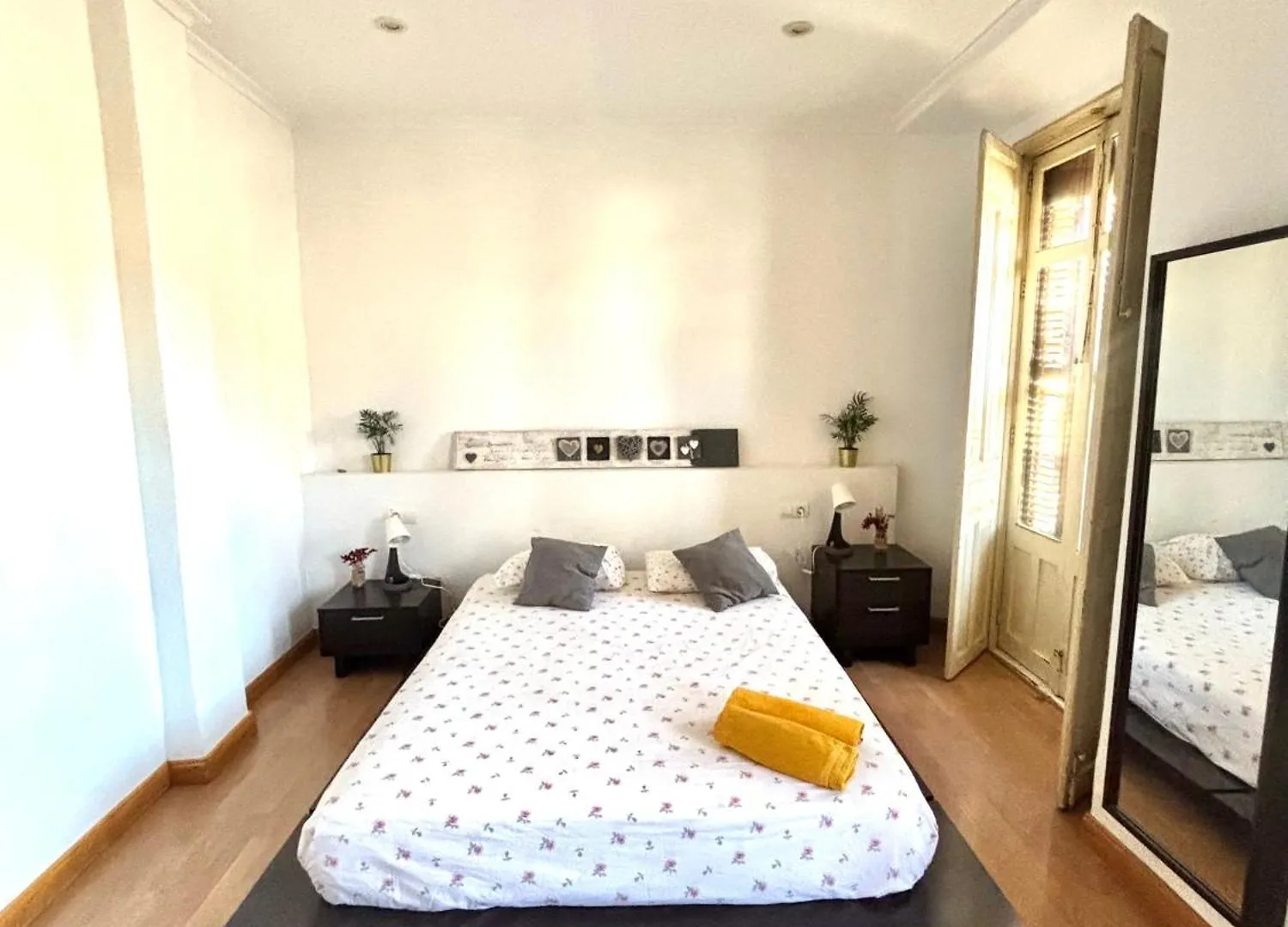 Δωμάτια σε οικογενειακή κατοικία Habitaciones Corazon Centro Historico Μάλαγα