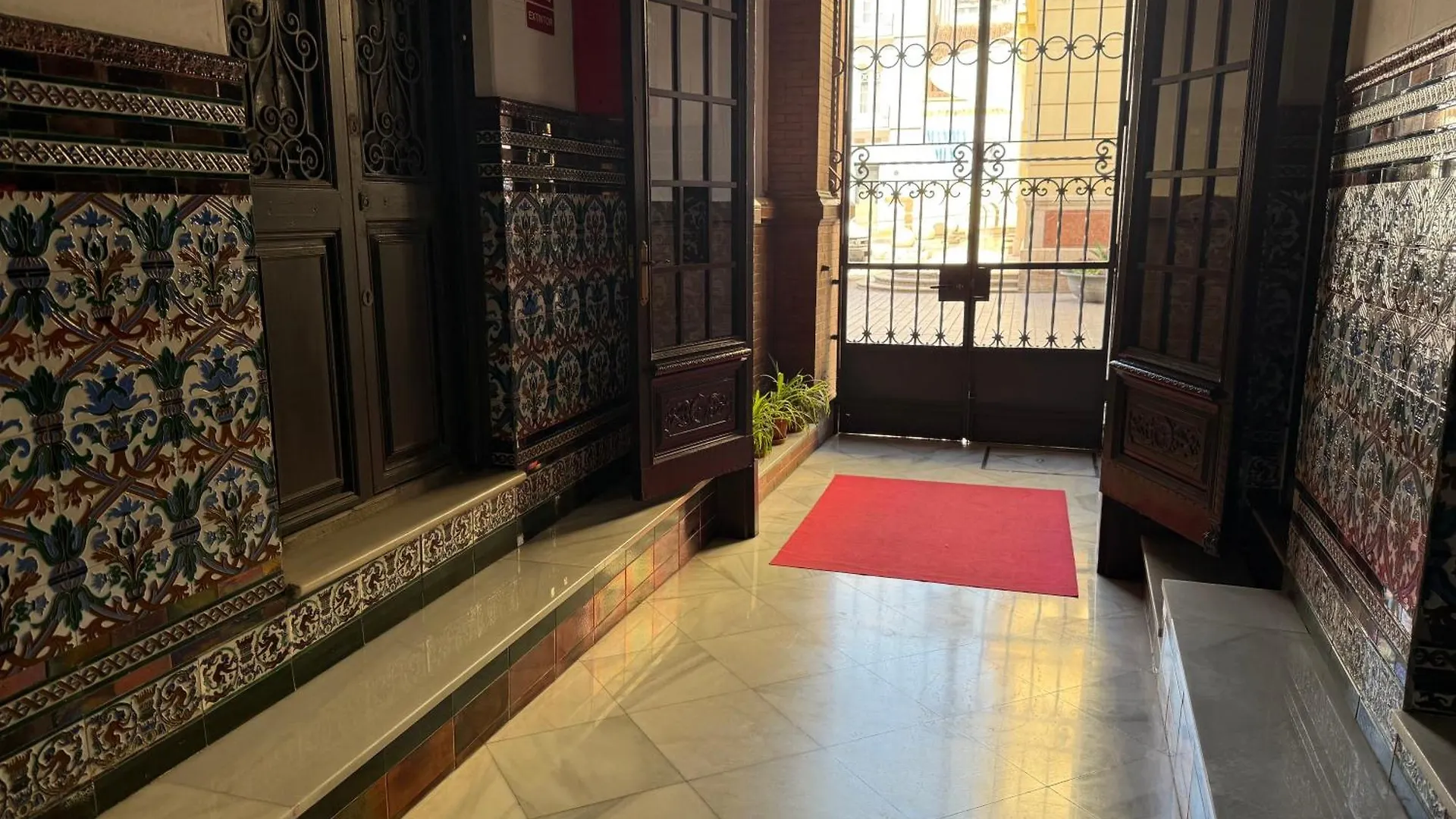 Δωμάτια σε οικογενειακή κατοικία Habitaciones Corazon Centro Historico Μάλαγα